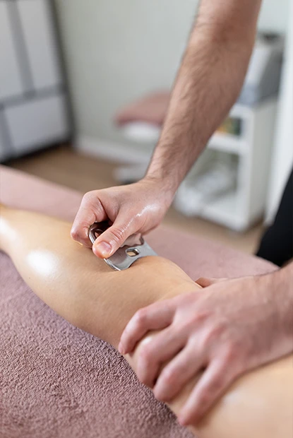 Köpöly és fascia kés a manuális kezelések kiegészítő eszközeiként